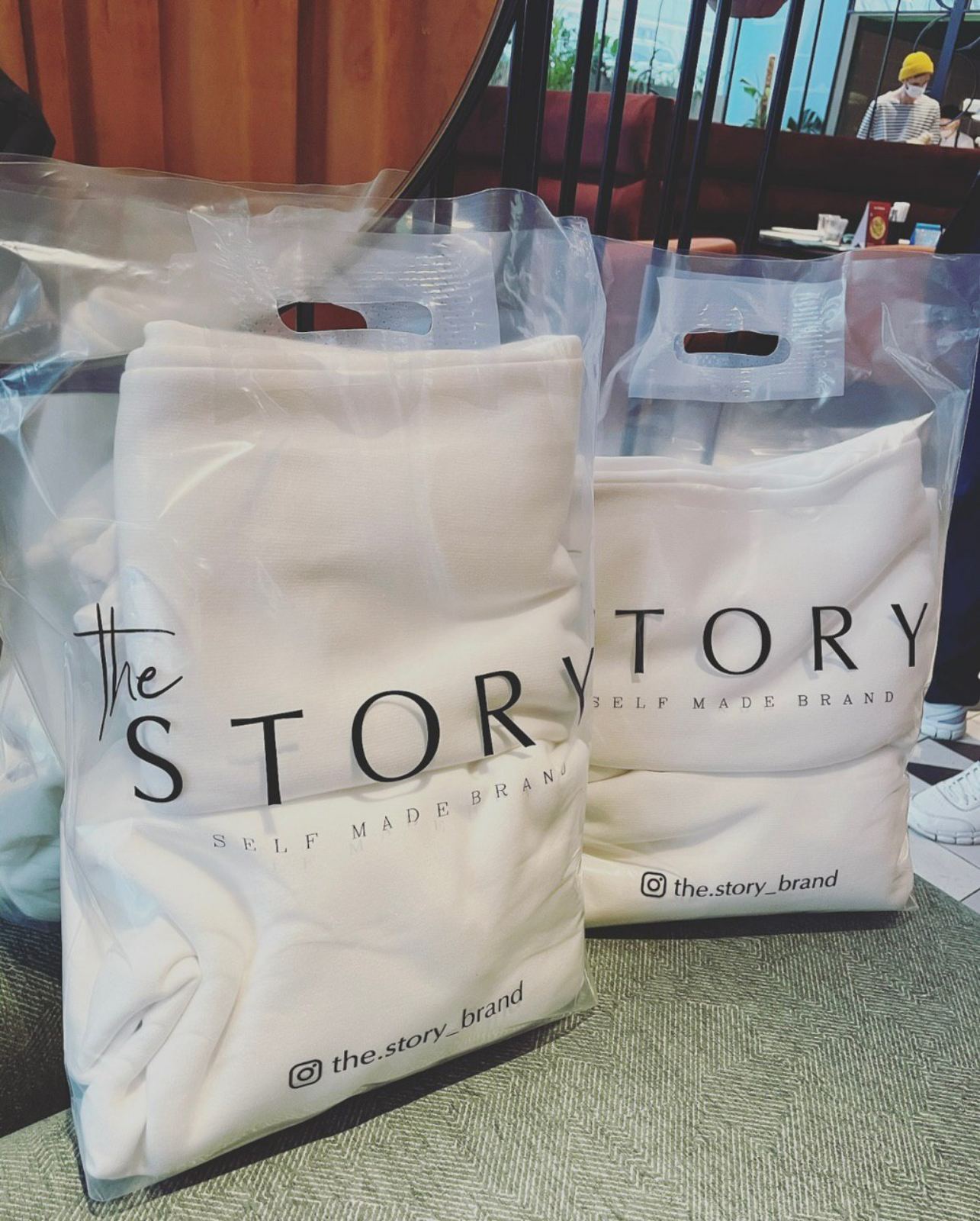 STORY2